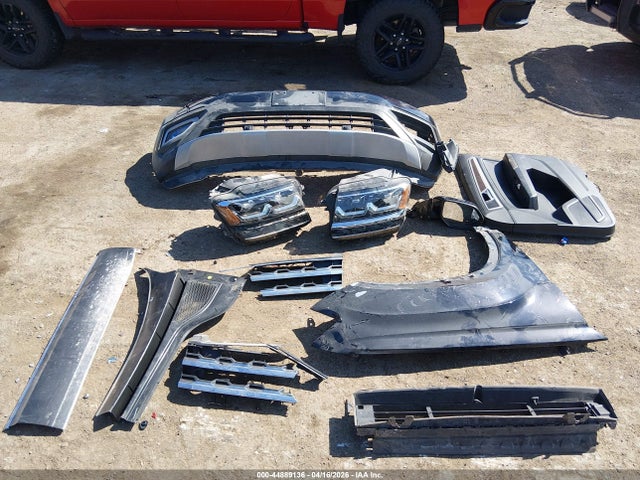 44889136 :رقم المزاد ، 1V2MR2CA4KC586872 vin ، 2019 Volkswagen Atlas 3.6l V6 Sel مزاد بيع