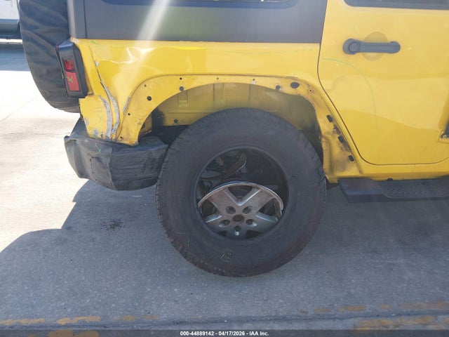 2015 Jeep Wrangler Unlimited Sport მანქანა იყიდება აუქციონზე, vin: 1C4BJWDGXFL650221, აუქციონის ნომერი: 44889142