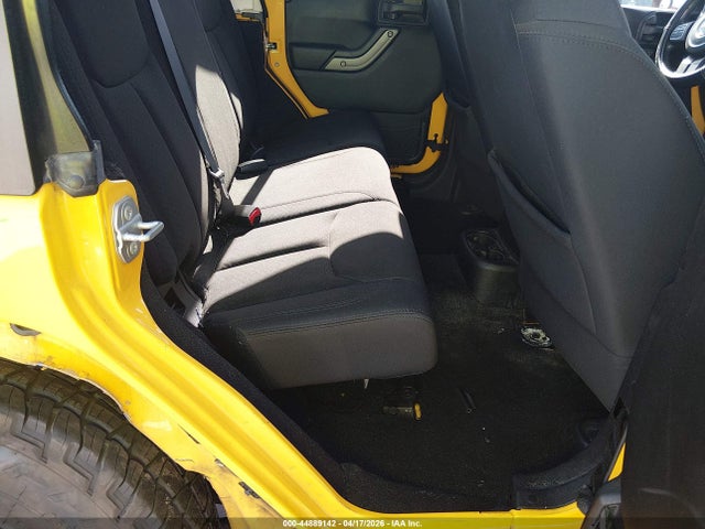 2015 Jeep Wrangler Unlimited Sport მანქანა იყიდება აუქციონზე, vin: 1C4BJWDGXFL650221, აუქციონის ნომერი: 44889142