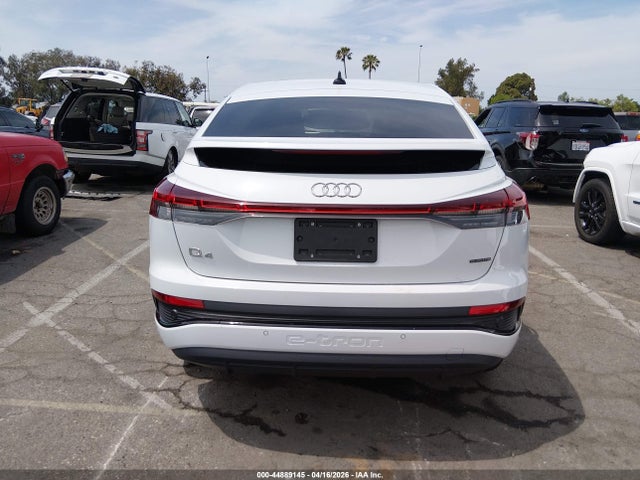 2024 Audi Q4 Sportback E-tron Premium 50 Quattro მანქანა იყიდება აუქციონზე, vin: WA122BFZXRP009646, აუქციონის ნომერი: 44889145