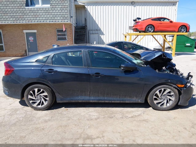 Aukcja sprzedaży 2018 Honda Civic Ex, vin: 19XFC2F70JE033168, numer aukcji: 44889155