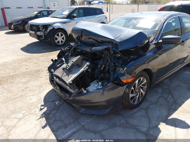 Aukcja sprzedaży 2018 Honda Civic Ex, vin: 19XFC2F70JE033168, numer aukcji: 44889155