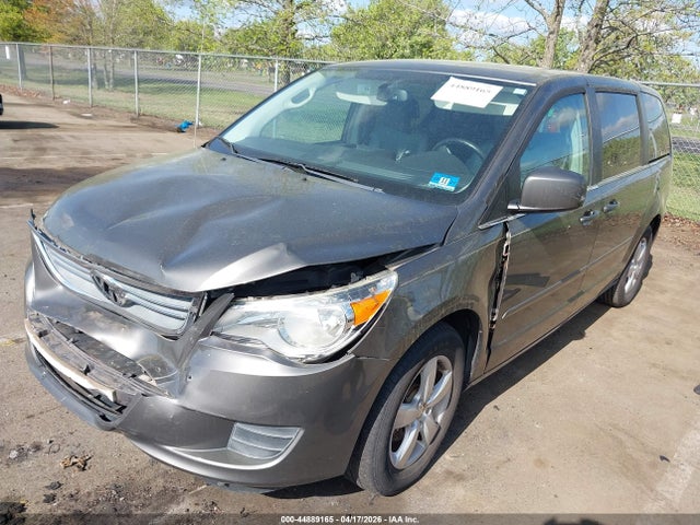44889165 :رقم المزاد ، 2V4RW3D15AR407223 vin ، 2010 Volkswagen Routan Se مزاد بيع