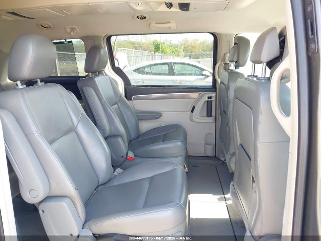 44889165 :رقم المزاد ، 2V4RW3D15AR407223 vin ، 2010 Volkswagen Routan Se مزاد بيع