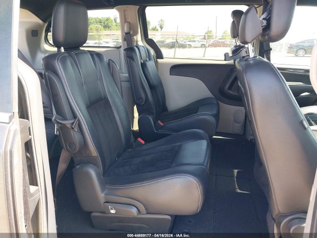 Продажа на аукционе авто 2017 Dodge Grand Caravan Sxt, vin: 2C4RDGCG5HR693677, номер лота: 44889177