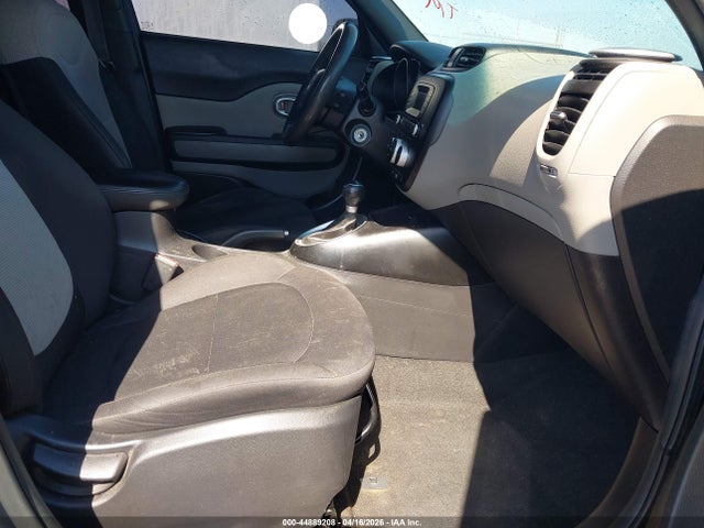 Продаж на аукціоні авто 2015 Kia Soul, vin: KNDJN2A25F7161932, номер лоту: 44889208