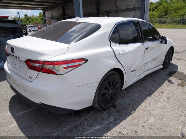 Продажа на аукционе авто 2019 Toyota Camry Le, vin: 4T1B11HK6KU270942, номер лота: 44889215