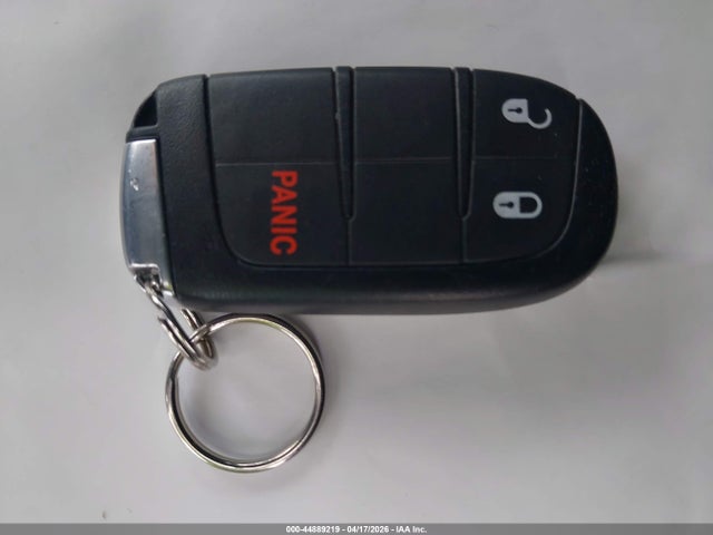 44889219 :رقم المزاد ، 1C4RJFAG3FC829557 vin ، 2015 Jeep Grand Cherokee Laredo مزاد بيع