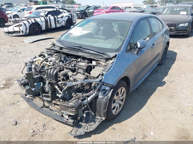 44889226 :رقم المزاد ، 5YFEPMAE3MP154426 vin ، 2021 Toyota Corolla Le مزاد بيع