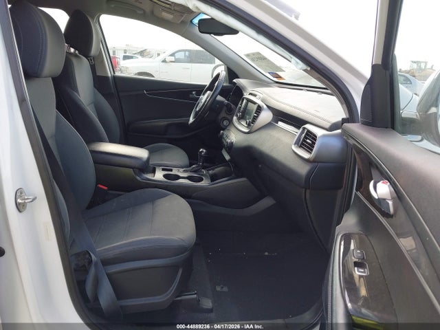 2017 Kia Sorento 2.4l Lx მანქანა იყიდება აუქციონზე, vin: 5XYPG4A3XHG250930, აუქციონის ნომერი: 44889236