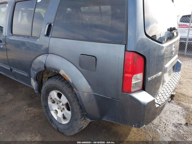 44889261 :رقم المزاد ، 5N1AR18W25C764717 vin ، 2005 Nissan Pathfinder Se مزاد بيع
