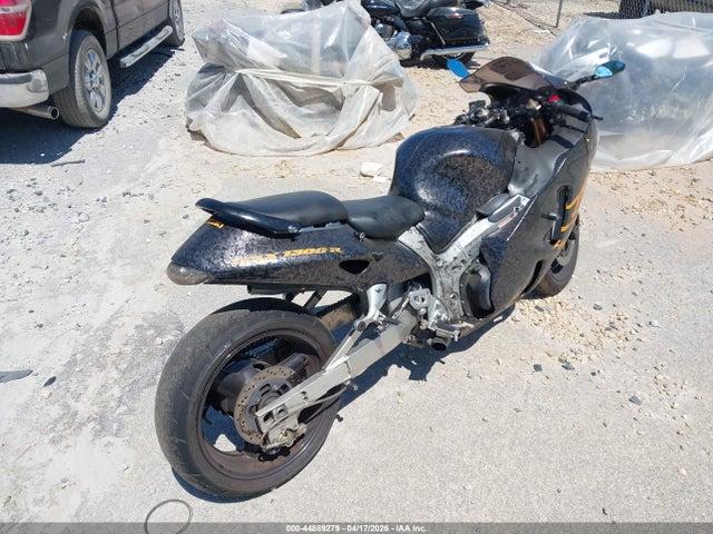 2000 Suzuki Gsx1300 R მანქანა იყიდება აუქციონზე, vin: JS1GW71A2Y2106845, აუქციონის ნომერი: 44889279