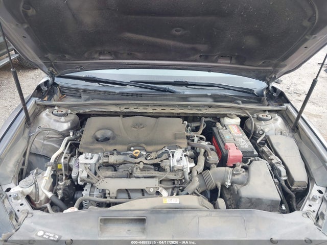 44889285 :رقم المزاد ، 4T1C11AK2LU918342 vin ، 2020 Toyota Camry Le مزاد بيع