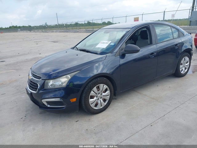 Chevrolet Cruze Ls Auto 2015 1G1PA5SH5F7271432 Image 2