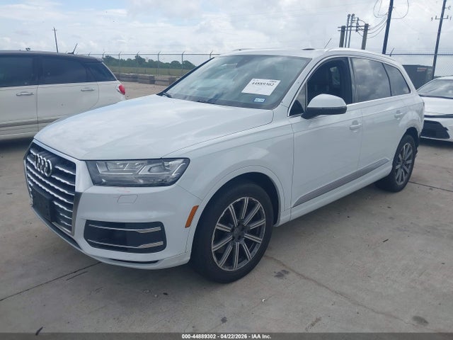 Audi Q7 3.0t Premium 2017 WA1VAAF77HD019253 Image 2