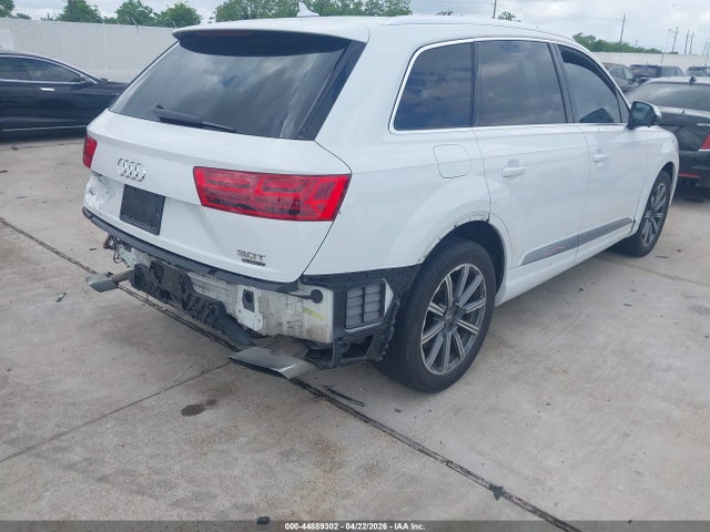 Audi Q7 3.0t Premium 2017 WA1VAAF77HD019253 Image 4