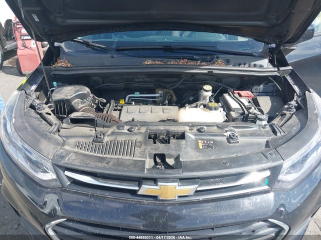 KL7CJKSB8LB326560 Chevrolet Trax Fwd Ls