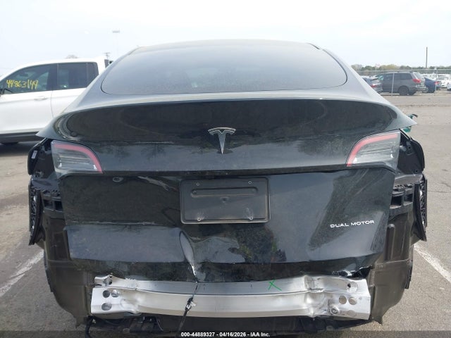 Продаж на аукціоні авто 2023 Tesla Model Y Awd/long Range Dual Motor All-wheel Drive, vin: 7SAYGDEE7PA186741, номер лоту: 44889327