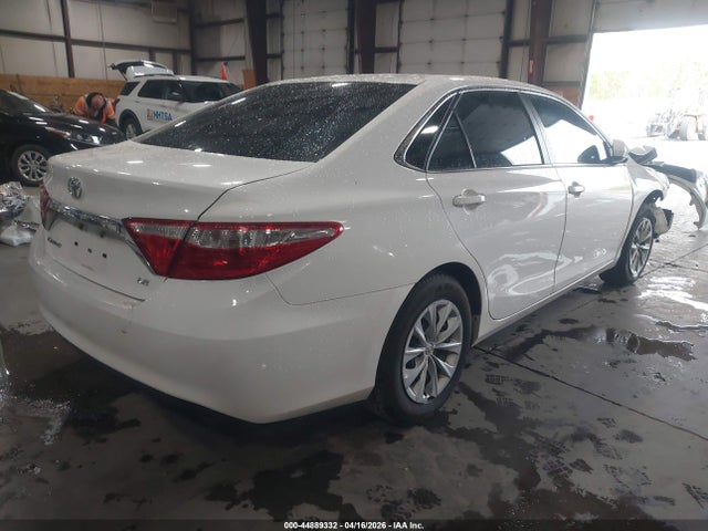 4T1BF1FK3HU390193 Toyota CAMRY LE