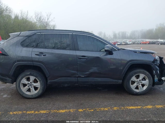 Продаж на аукціоні авто 2021 Toyota Rav4 Xle, vin: 2T3P1RFV2MW213889, номер лоту: 44889382