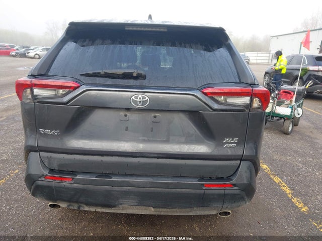 Продаж на аукціоні авто 2021 Toyota Rav4 Xle, vin: 2T3P1RFV2MW213889, номер лоту: 44889382