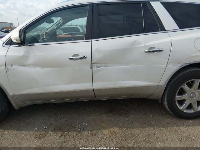 44889384 :رقم المزاد ، 5GAER23748J280545 vin ، 2008 Buick Enclave Cxl مزاد بيع