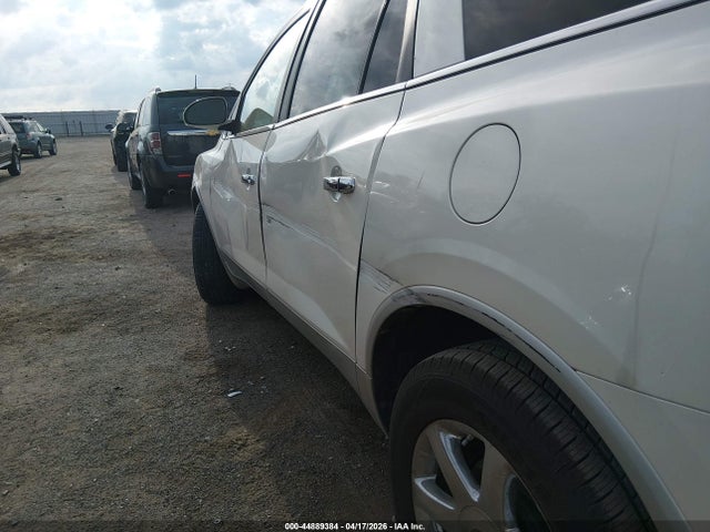 44889384 :رقم المزاد ، 5GAER23748J280545 vin ، 2008 Buick Enclave Cxl مزاد بيع