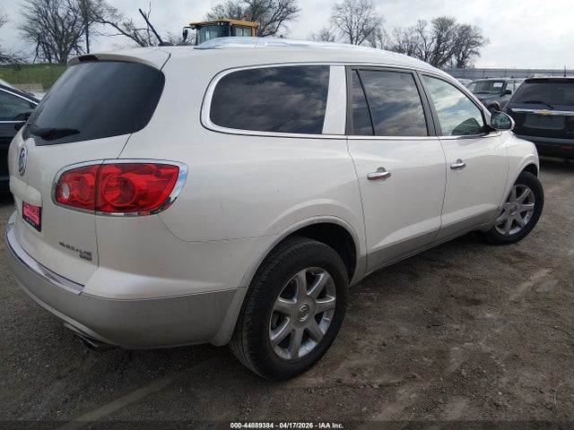 44889384 :رقم المزاد ، 5GAER23748J280545 vin ، 2008 Buick Enclave Cxl مزاد بيع