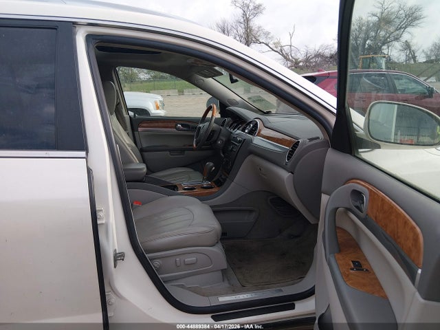 44889384 :رقم المزاد ، 5GAER23748J280545 vin ، 2008 Buick Enclave Cxl مزاد بيع