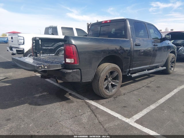 1C6RR7MT1JS122292 RAM 1500 Night 4x4 5&#039;7 Box