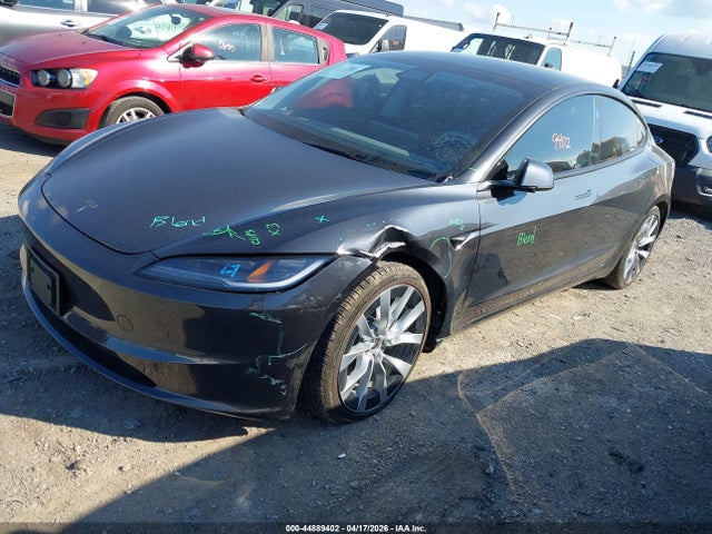 44889402 :رقم المزاد ، 5YJ3E1EB1RF734353 vin ، 2024 Tesla Model 3 Long Range Dual Motor All-wheel Drive مزاد بيع