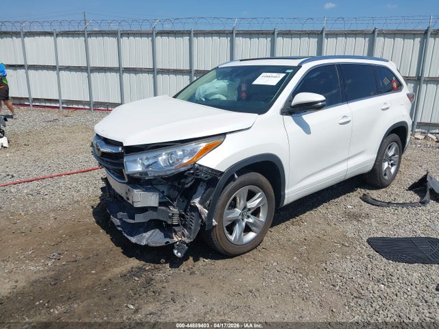 Продажа на аукционе авто 2016 Toyota Highlander Limited Platinum V6, vin: 5TDYKRFH0GS169425, номер лота: 44889403
