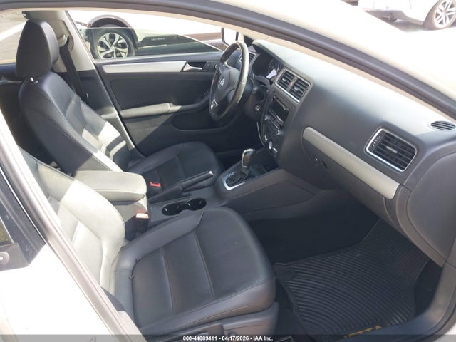 3VWD17AJ9EM268674 Volkswagen Jetta 1.8t Se