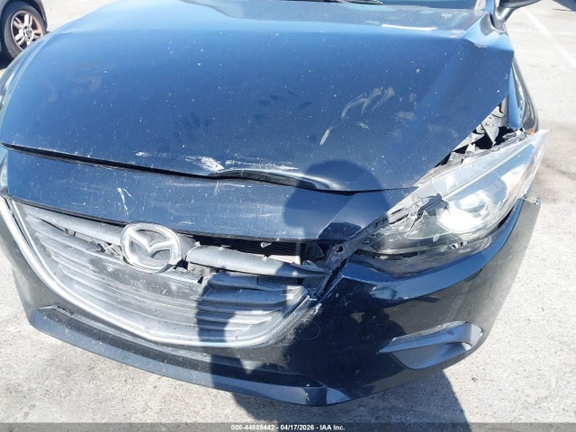 3MZBM1U76FM186124 Mazda Mazda3 I Sport
