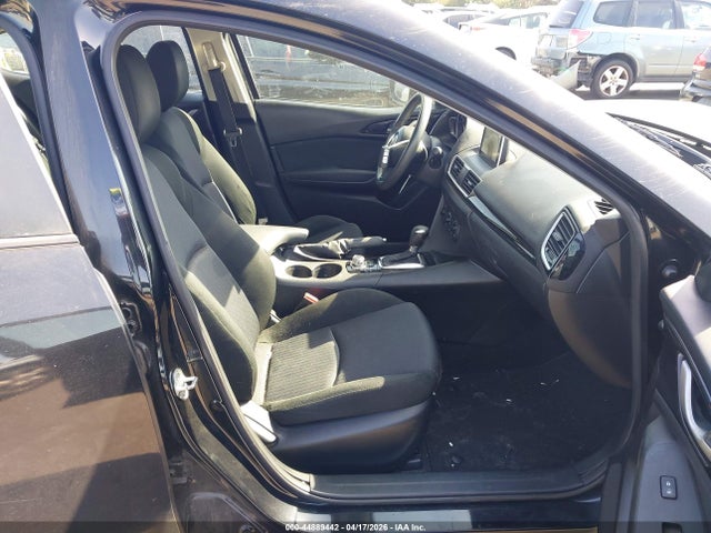 3MZBM1U76FM186124 Mazda Mazda3 I Sport