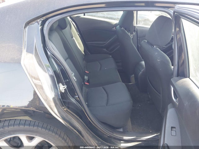 3MZBM1U76FM186124 Mazda Mazda3 I Sport