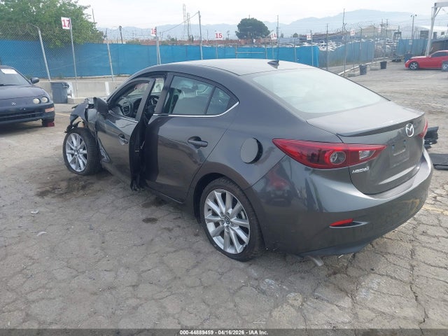 3MZBN1W3XHM129547 Mazda Mazda3 Grand Touring