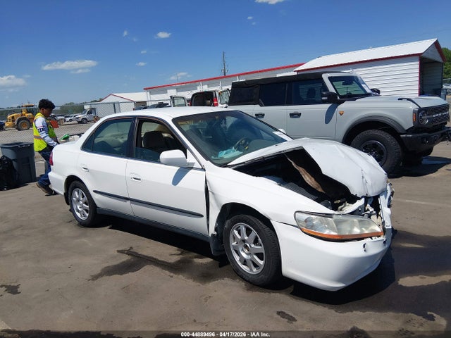 Продаж на аукціоні авто 2000 Honda Accord 2.3 Lx, vin: 1HGCG5646YA156535, номер лоту: 44889496