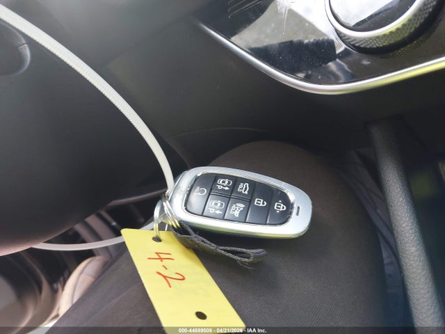 2023 Hyundai Sonata Limited მანქანა იყიდება აუქციონზე, vin: KMHL34J22PA251923, აუქციონის ნომერი: 44889508