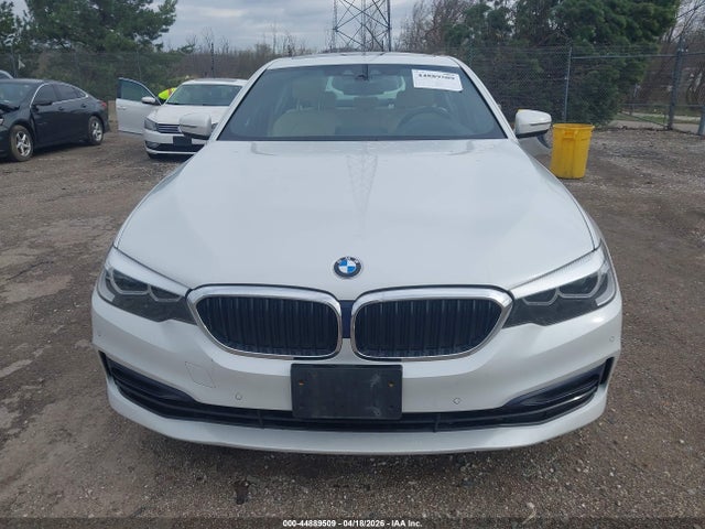 2020 Bmw 530i Xdrive მანქანა იყიდება აუქციონზე, vin: WBAJR7C06LWW74361, აუქციონის ნომერი: 44889509