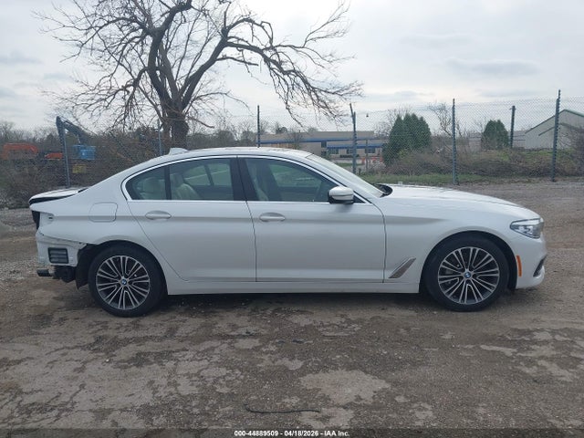 2020 Bmw 530i Xdrive მანქანა იყიდება აუქციონზე, vin: WBAJR7C06LWW74361, აუქციონის ნომერი: 44889509