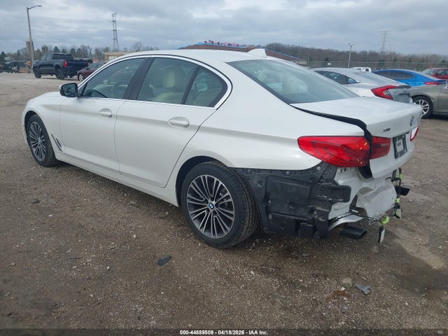 2020 Bmw 530i Xdrive მანქანა იყიდება აუქციონზე, vin: WBAJR7C06LWW74361, აუქციონის ნომერი: 44889509