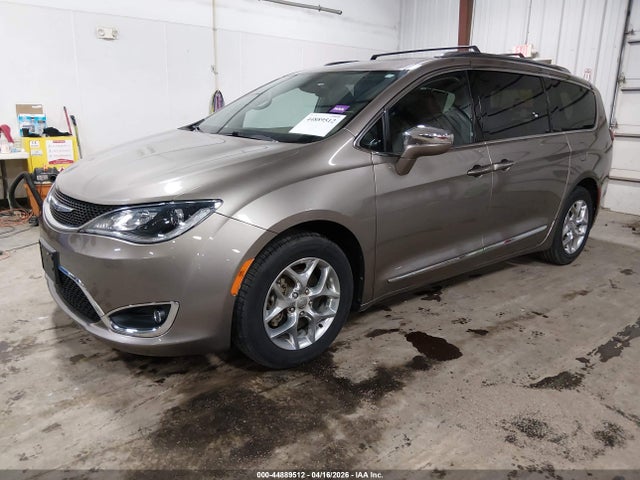 44889512 :رقم المزاد ، 2C4RC1GG2HR554973 vin ، 2017 Chrysler Pacifica Limited مزاد بيع