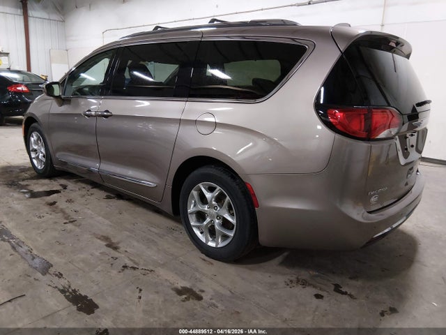 44889512 :رقم المزاد ، 2C4RC1GG2HR554973 vin ، 2017 Chrysler Pacifica Limited مزاد بيع