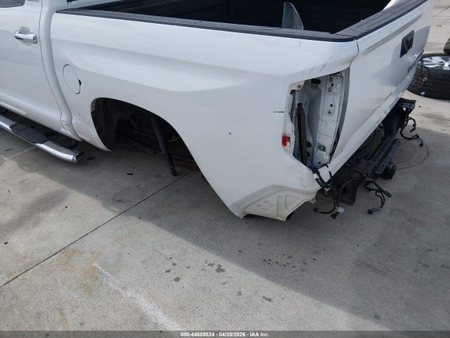 5TFFW5F14HX213753 Toyota Tundra Limited 5.7l V8