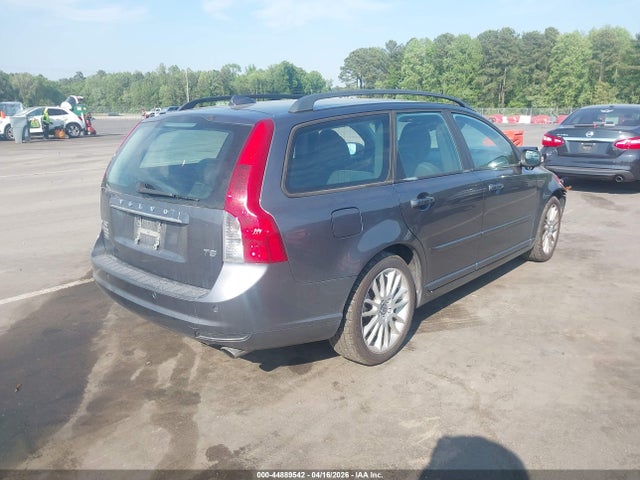 Auction sale of the 2011 Volvo V50 T5/t5 R-design, vin: YV1672MW1B2619790, lot number: 44889542