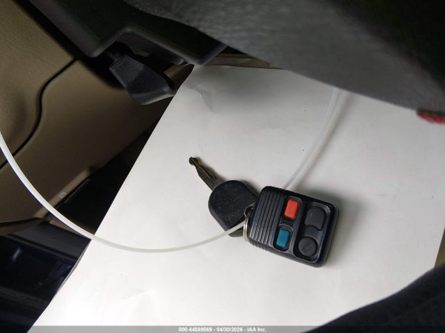 44889569 :رقم المزاد ، 1FMZU72K84UB01042 vin ، 2004 Ford Explorer Xls مزاد بيع