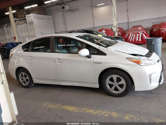Toyota Prius Four 2015 JTDKN3DU7F0459219 Image 13