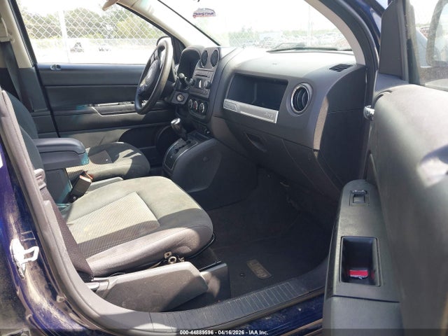2014 Jeep Compass Sport მანქანა იყიდება აუქციონზე, vin: 1C4NJCBB3ED819331, აუქციონის ნომერი: 44889596