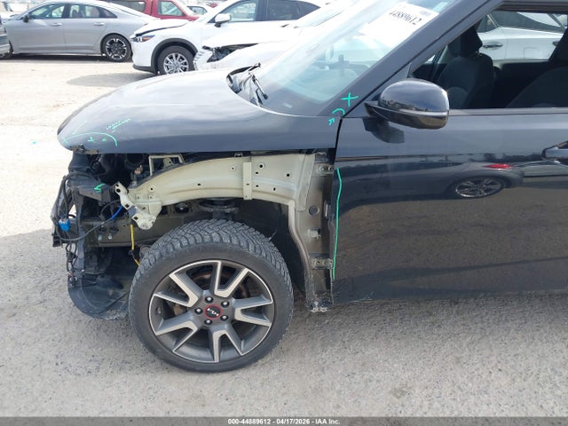 KNDJ63AU4N7151170 KIA Soul Gt-line